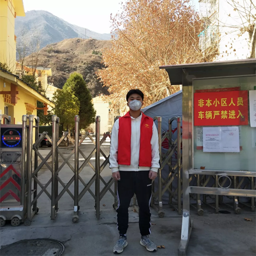 在弘博|弘博学子一家齐抗“疫”,父母是孩子最好的老师! 在弘博|弘博学子一家齐抗“疫”,父母是孩子最好的老师!