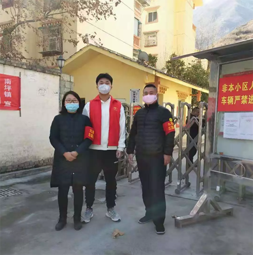 在弘博|弘博学子一家齐抗“疫”,父母是孩子最好的老师! 在弘博|弘博学子一家齐抗“疫”,父母是孩子最好的老师!