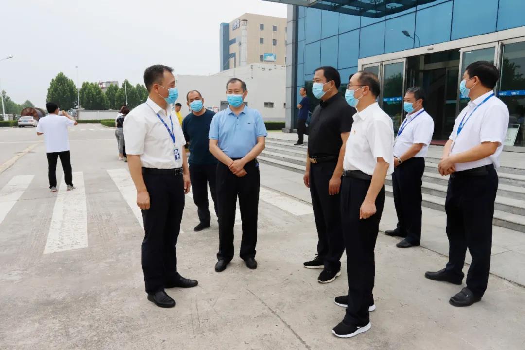 郑州市安全生产双重预防体系建设现场观摩会在花花牛乳业集团郑州分公司召开