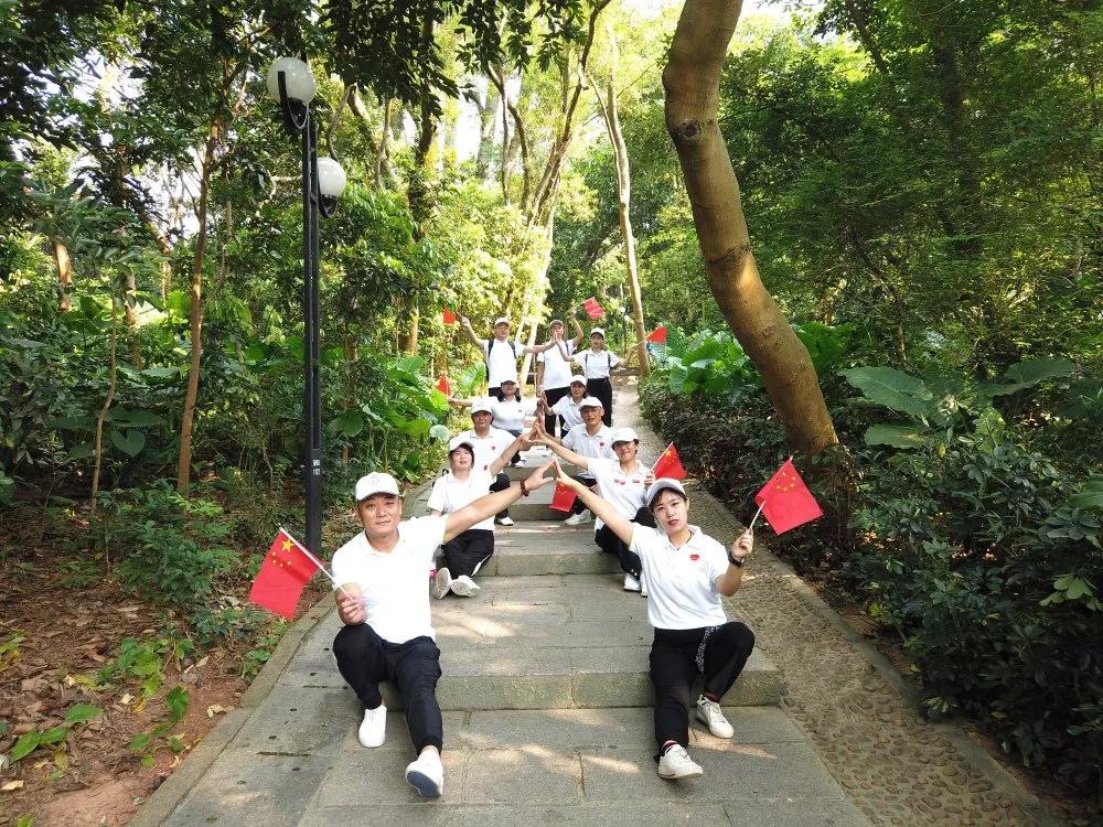 與國同慶，與健康同歡，完美森林與您同慶祖國70周年華誕