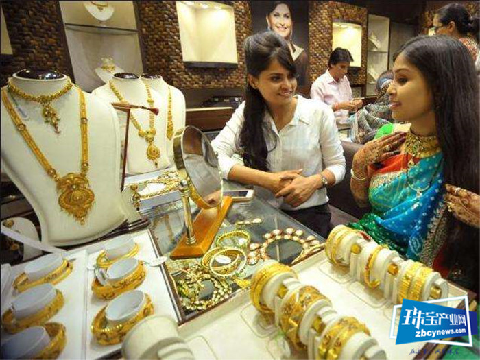 印度民众惜售金银珠宝