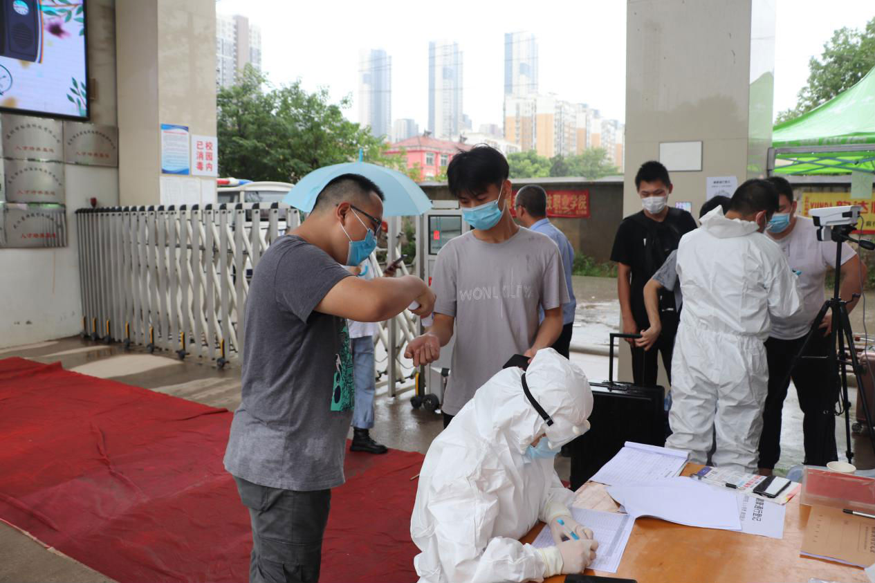 欢迎回家!武汉科技职业学院迎来2020届首批毕业生返校 欢迎回家!武汉科技职业学院迎来2020届首批毕业生返校