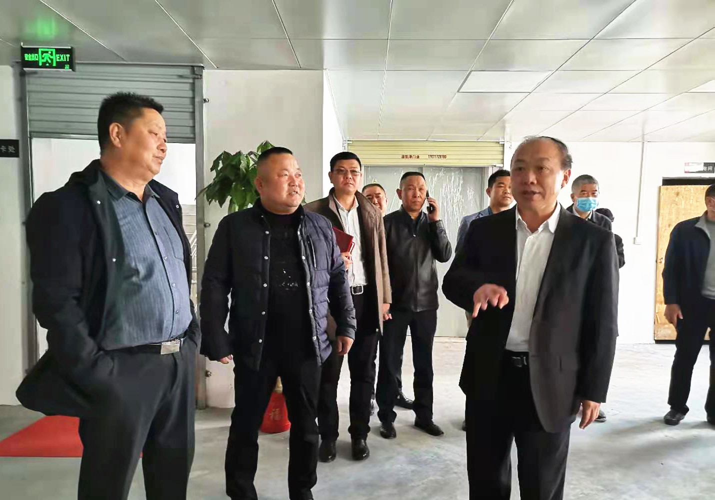 武汉市江夏区政协主席江小林一行调研世纪之鹰产业园 武汉市江夏区政协主席江小林一行调研世纪之鹰产业园