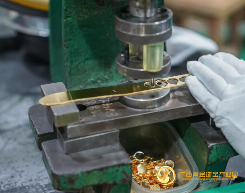 广西贺州打造黄金珠宝产业园 大湾区逾40家企业入驻