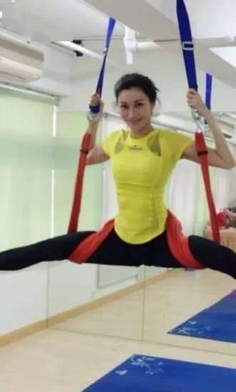 李嘉欣51岁瑜珈照,瑜珈后的舒畅难以形容 李嘉欣51岁瑜珈照,瑜珈后的舒畅难以形容