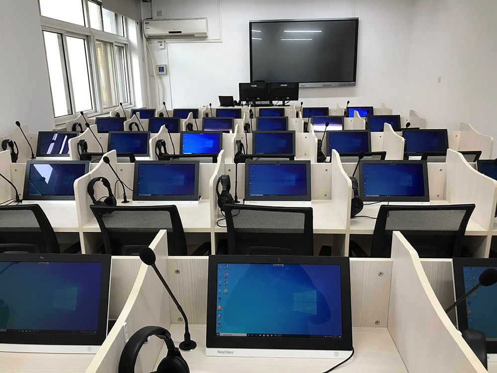 NewClass语言实验室&移动智慧教室并驾齐驱 ——东方正龙展台南京高博会精彩回顾