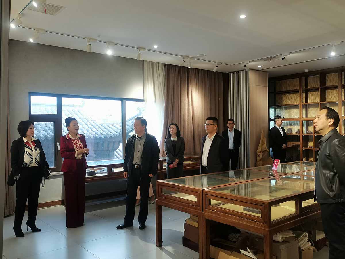 热烈欢迎省市工商联领导一行莅临合一领袖学院教学基地考察指导 热烈欢迎省市工商联领导一行莅临合一领袖学院教学基地考察指导