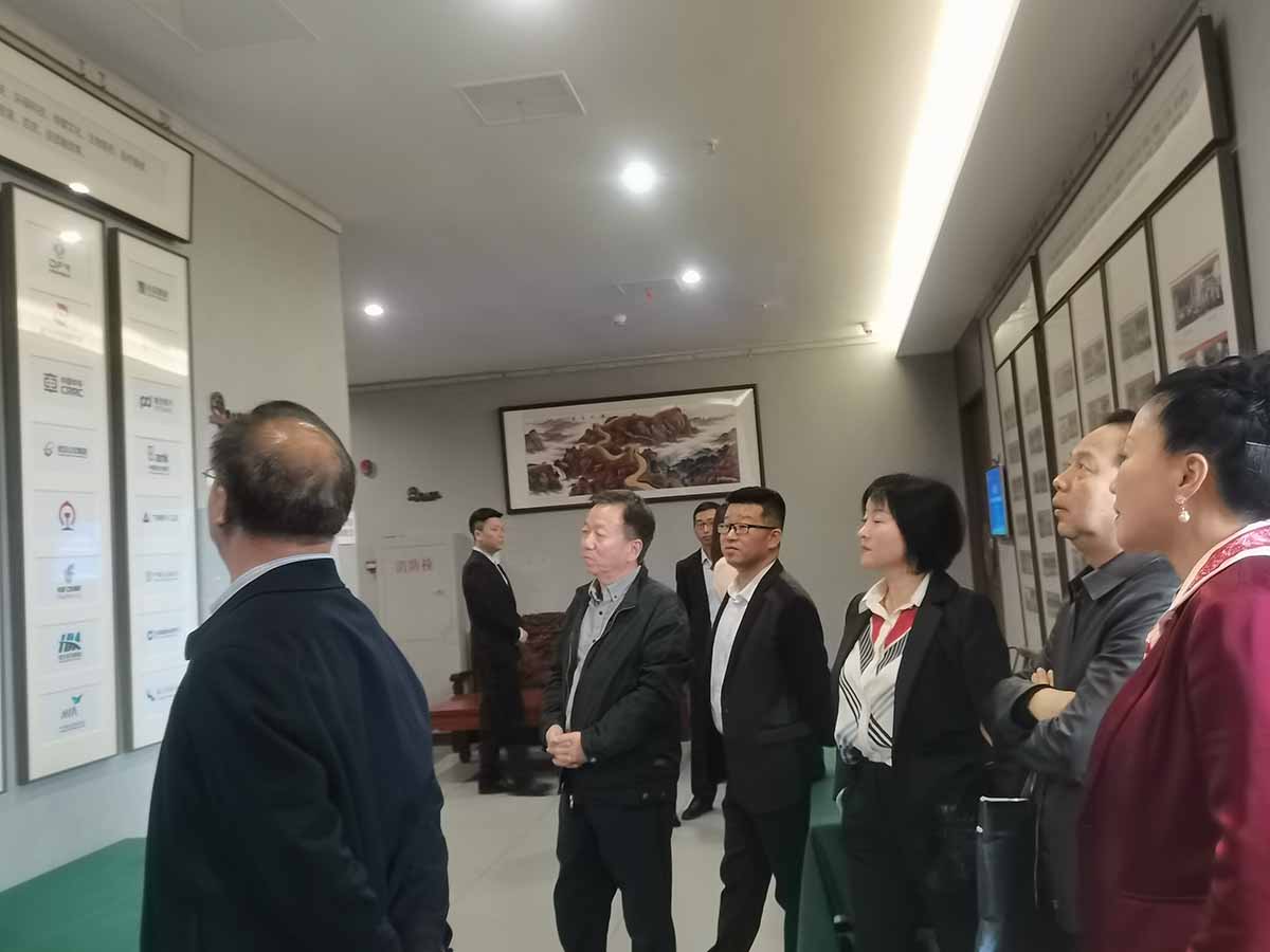 热烈欢迎省市工商联领导一行莅临合一领袖学院教学基地考察指导 热烈欢迎省市工商联领导一行莅临合一领袖学院教学基地考察指导