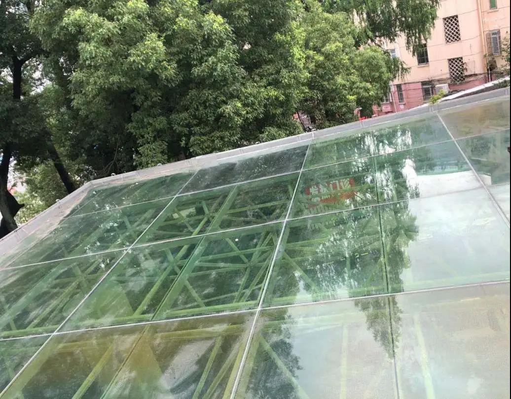 卫事康：多举措并举战雨季