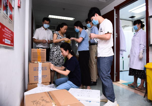 珠江医院两名援京抗疫检验医疗队员圆满完成任务返粤
