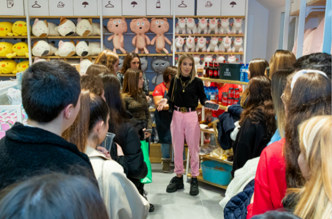 MUMUSO木槿生活西班牙首店亮相巴塞罗那，时尚博主倾情助阵