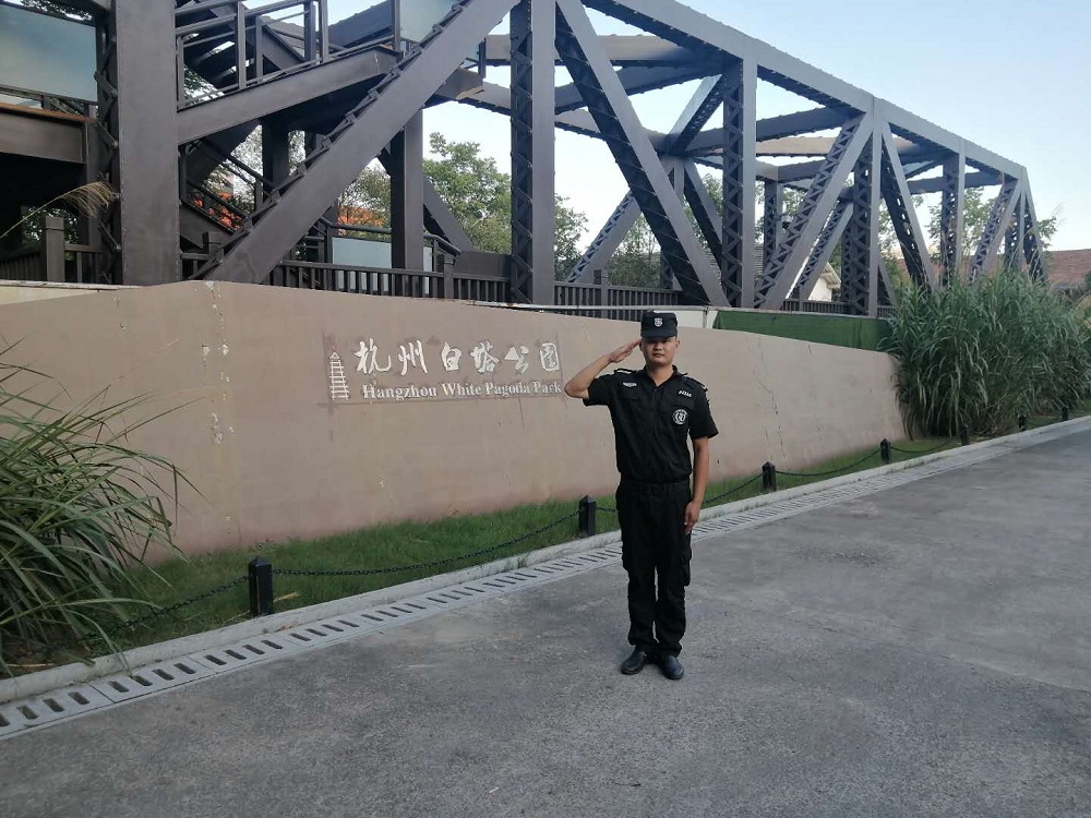 致敬”八一”,致敬盛安老兵——建军节公司慰问退伍军人 致敬”八一”,致敬盛安老兵——建军节公司慰问退伍军人
