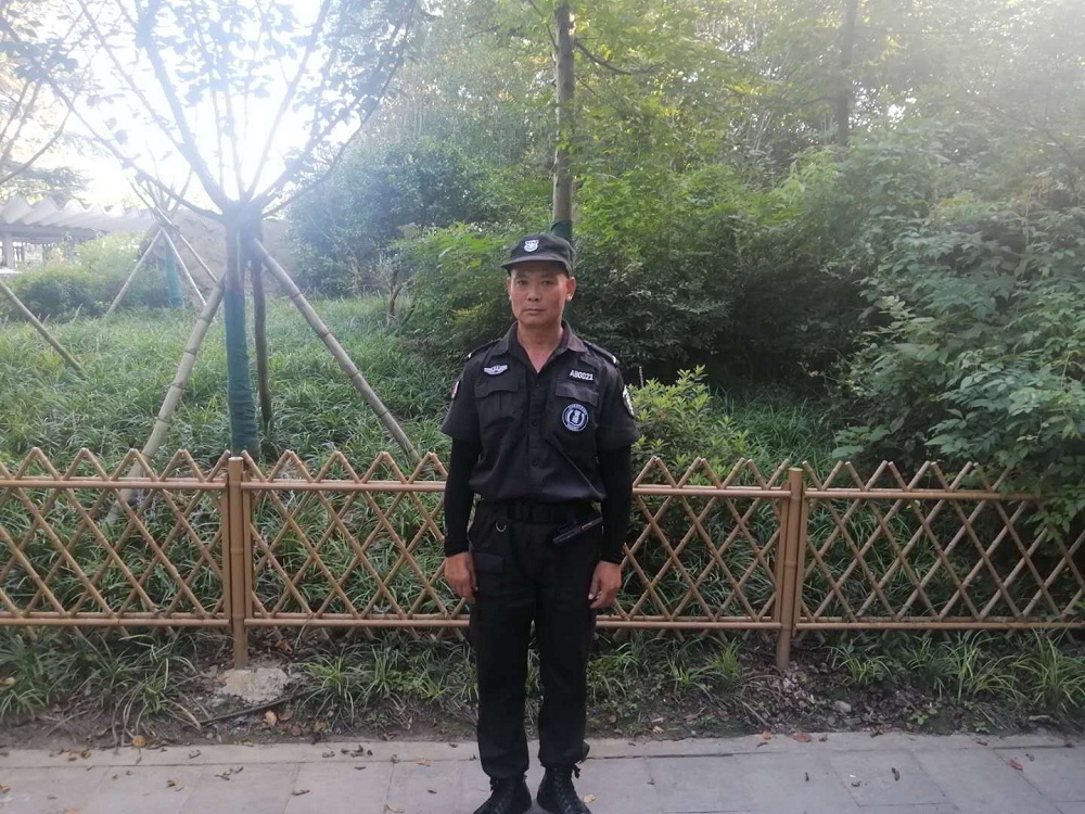 致敬”八一”,致敬盛安老兵——建军节公司慰问退伍军人 致敬”八一”,致敬盛安老兵——建军节公司慰问退伍军人