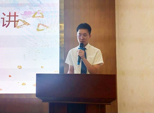 聚是一团火,散是满天星 聚是一团火,散是满天星