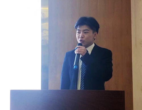 聚是一团火,散是满天星 聚是一团火,散是满天星