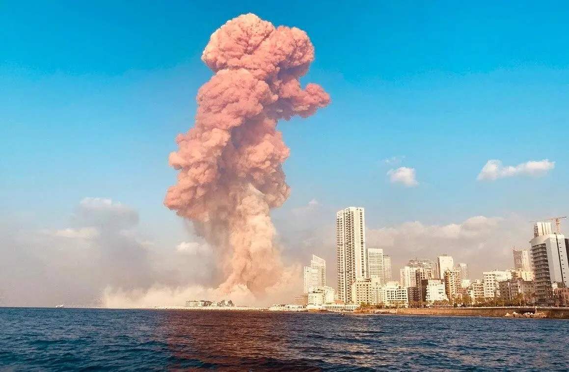 贝鲁特港口硝酸铵大爆炸引起多国反思