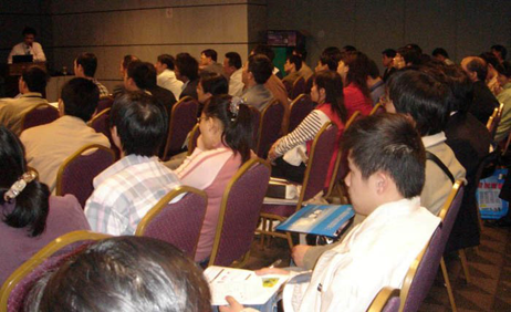 容向公司参加上海“第四届电磁兼容技术与安全检测展览会”