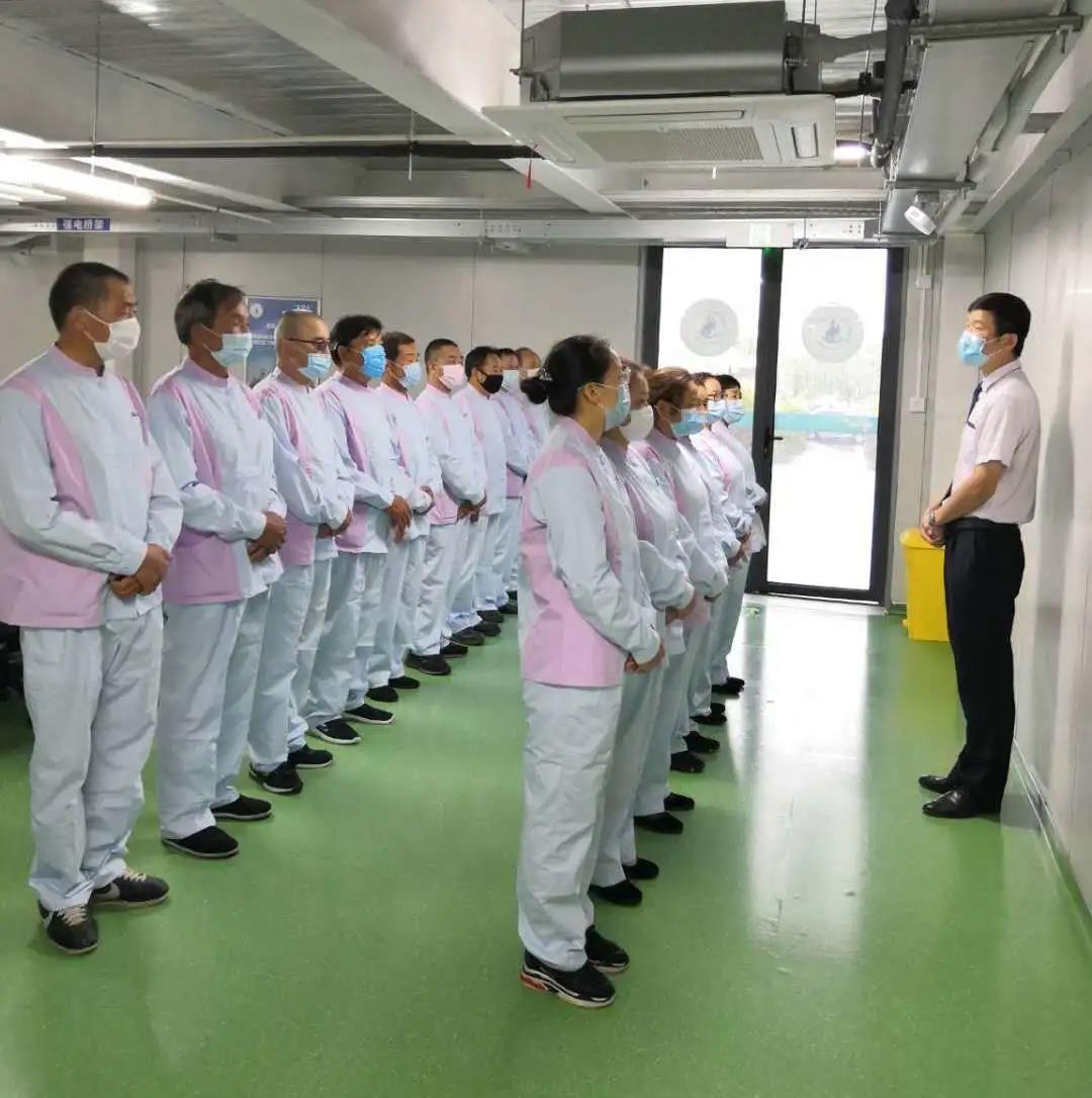 努力的你，无论在哪里都会发光！