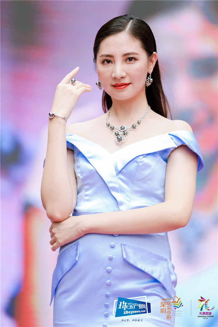 第二届鹏城八月欢乐游购珠宝欢乐购盛大启幕 第二届鹏城八月欢乐游购珠宝欢乐购盛大启幕