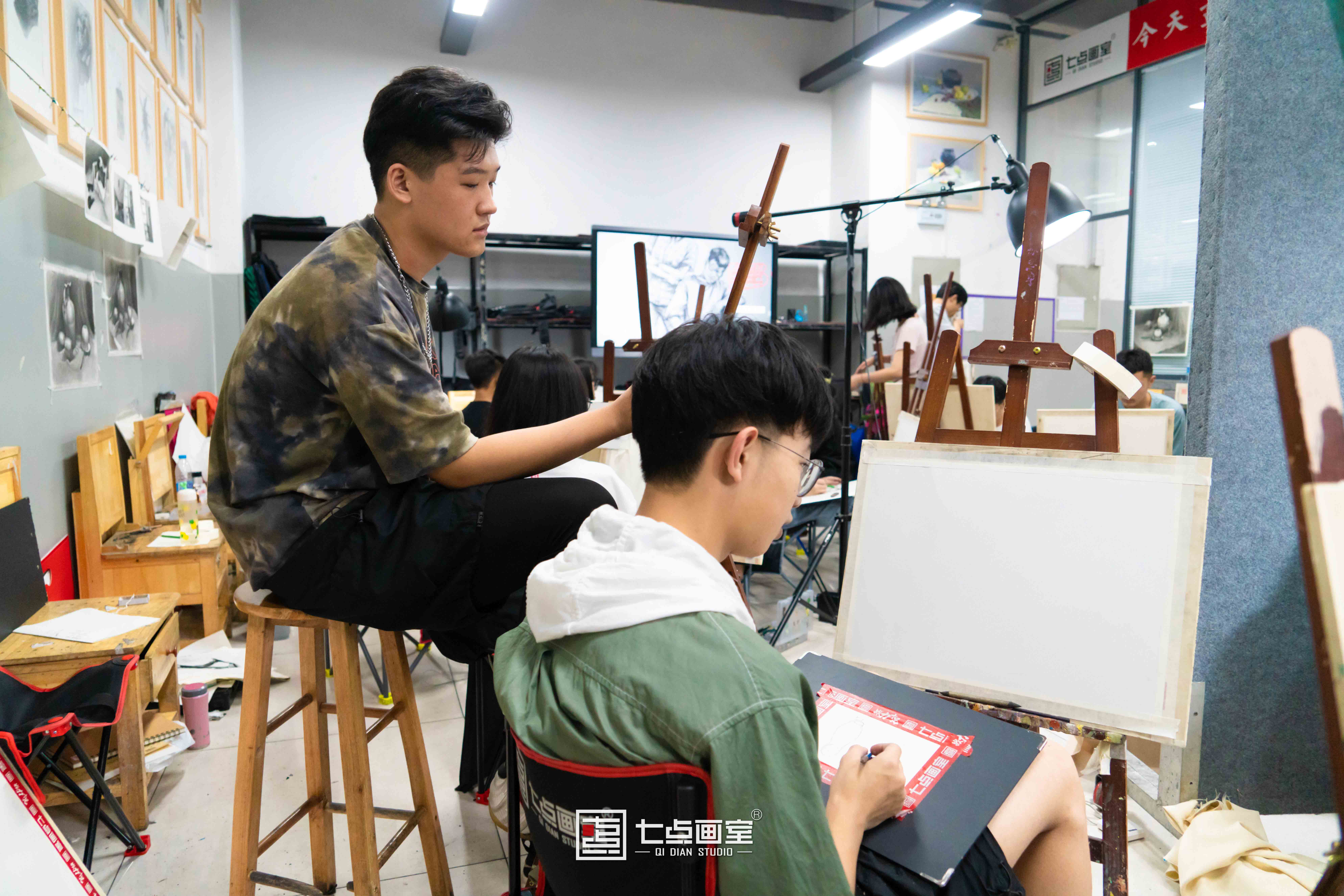 「七点定向班」奔涌吧!乘风破浪的追梦少年们 「七点定向班」奔涌吧!乘风破浪的追梦少年们