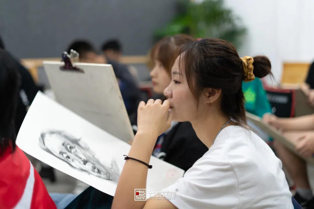 「七点定向班」奔涌吧!乘风破浪的追梦少年们 「七点定向班」奔涌吧!乘风破浪的追梦少年们