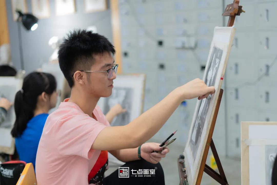 「七点定向班」奔涌吧!乘风破浪的追梦少年们 「七点定向班」奔涌吧!乘风破浪的追梦少年们