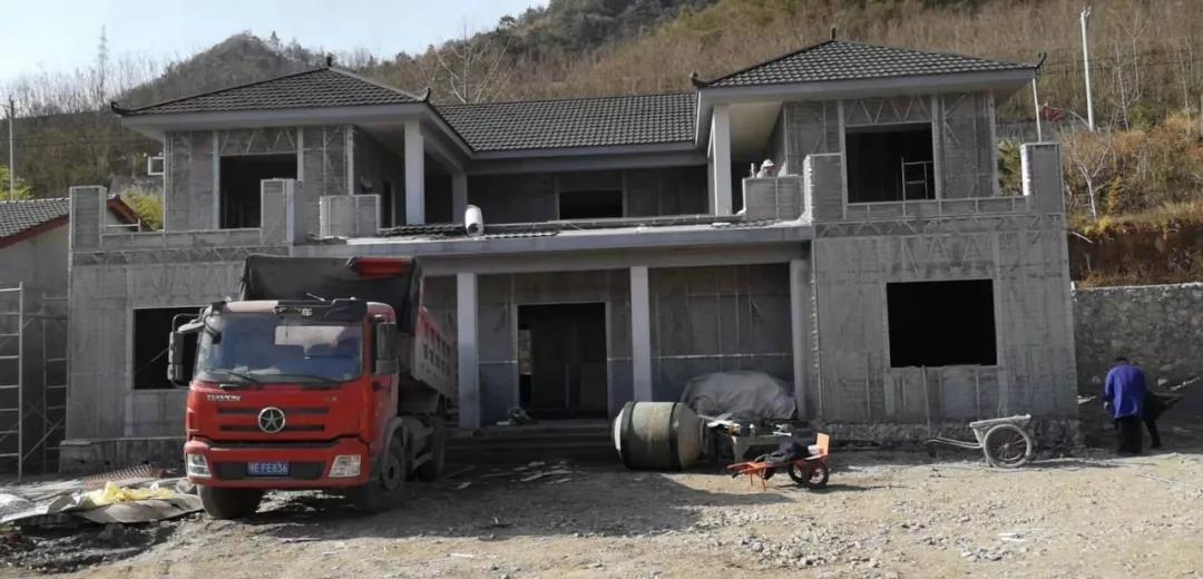 轻钢墙体空空感觉不踏实?实心墙轻钢颠覆来袭,看看它是如何炼成的 轻钢墙体空空感觉不踏实?实心墙轻钢颠覆来袭,看看它是如何炼成的