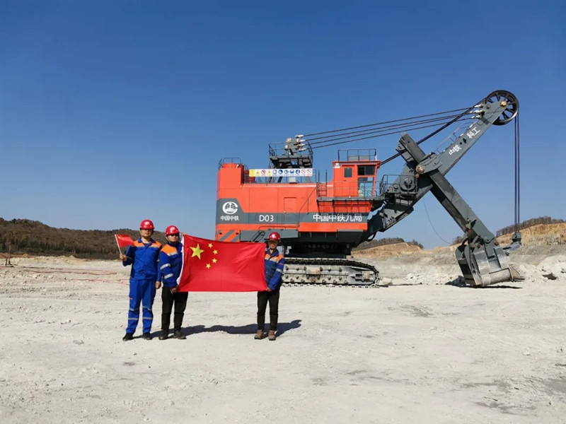 打破核心技术垄断:新型12立方电铲达到国际先进水平 打破核心技术垄断:新型12立方电铲达到国际先进水平