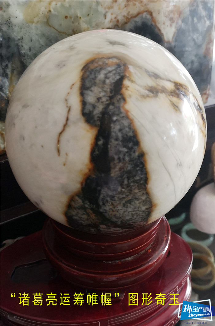 如诗如画 如梦如幻 赏析岫岩万润玉雕园内的奇石收藏 如诗如画 如梦如幻 赏析岫岩万润玉雕园内的奇石收藏