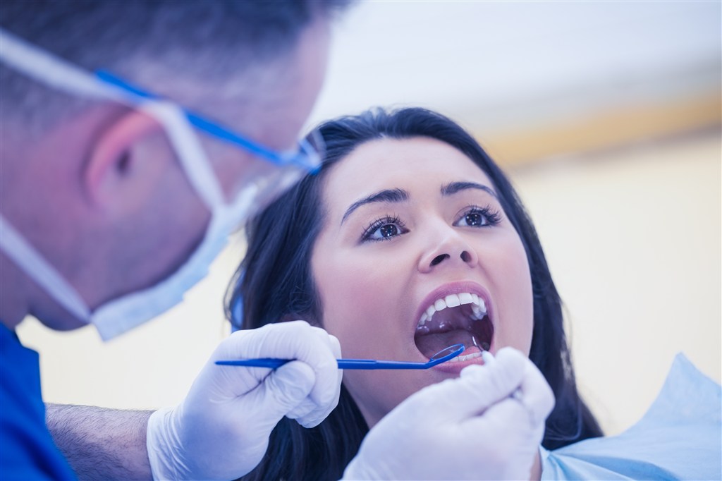 在深圳牙齿矫正后的改变有哪些？