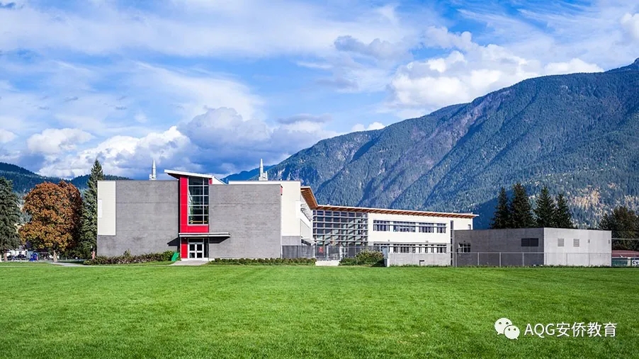 开学季！加拿大百年历史名校Revelstoke Secondary School 已做好复课安排