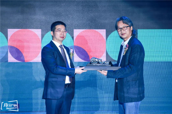 2020世界黄金珠宝时尚潮流发布会暨国际时尚珠宝展举行 2020世界黄金珠宝时尚潮流发布会暨国际时尚珠宝展举行