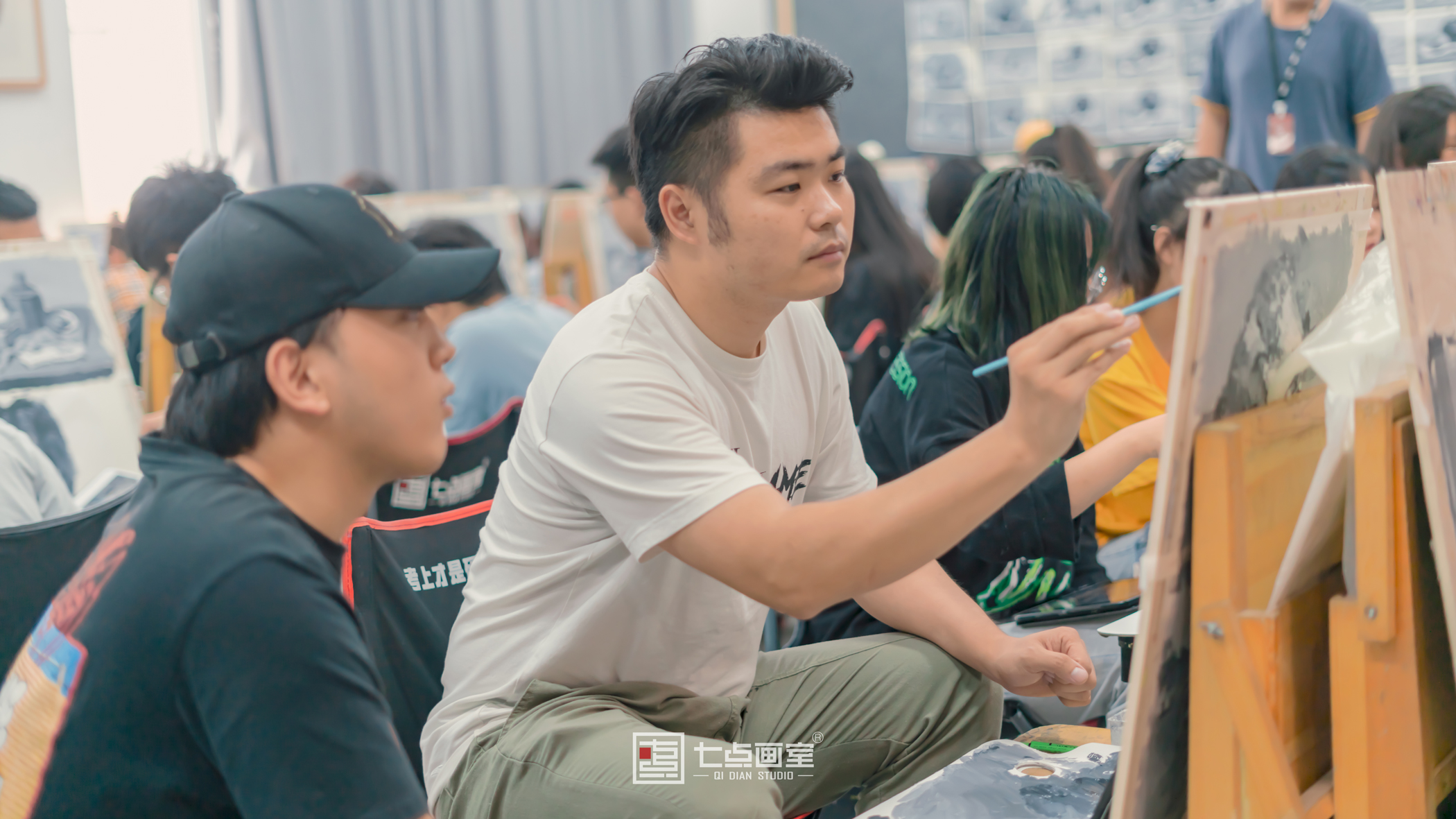 七点教师节丨我们不是超人,我们是美术老师 七点教师节丨我们不是超人,我们是美术老师