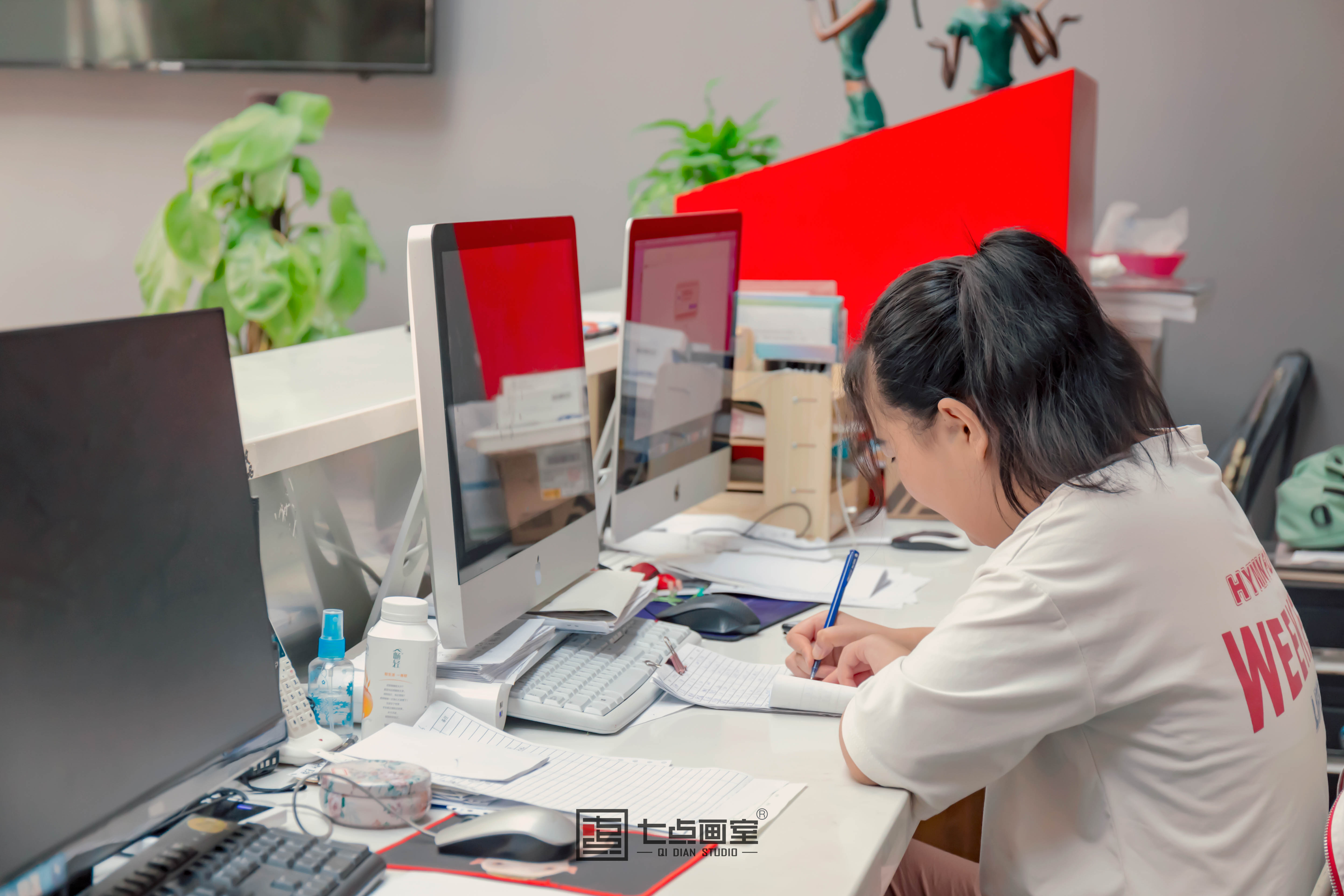 七点教师节丨我们不是超人,我们是美术老师 七点教师节丨我们不是超人,我们是美术老师