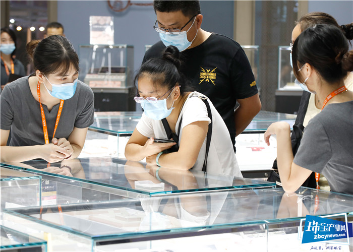 首发“超in铂金”技术 “星光达工业设计中心·第三届创新研发成果展”启幕 首发“超in铂金”技术 “星光达工业设计中心·第三届创新研发成果展”启幕