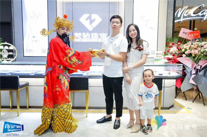 逆势而上 壹号盛事丨水贝壹号十六家品牌珠宝店齐开业 共启华丽新篇章 逆势而上 壹号盛事丨水贝壹号十六家品牌珠宝店齐开业 共启华丽新篇章