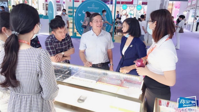免租退税,让利于企 广西黄金珠宝产业园首次亮相2020深圳珠宝展 免租退税,让利于企 广西黄金珠宝产业园首次亮相2020深圳珠宝展