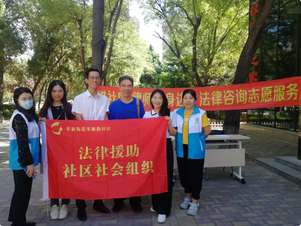 魏彦彤团队的公益服务受到国学大师嘉许 魏彦彤团队的公益服务受到国学大师嘉许