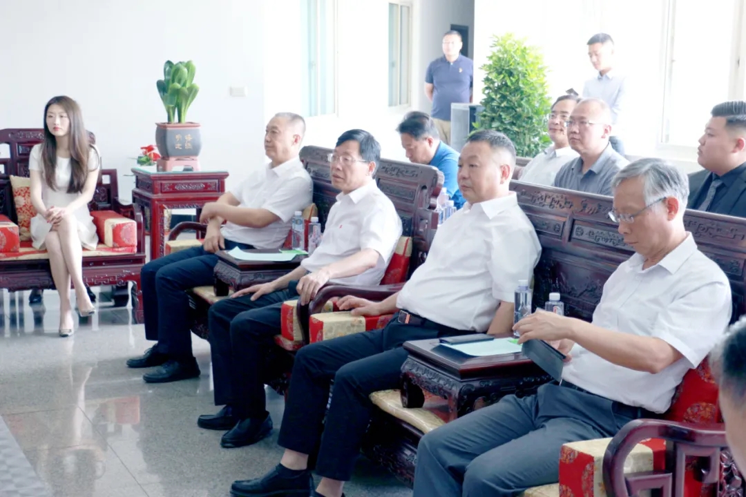 河南亚博买球app集团&河南机电学院共建亚博买球app汽车产业学院签约仪式隆重举行! 河南亚博买球app集团&河南机电学院共建亚博买球app汽车产业学院签约仪式隆重举行!