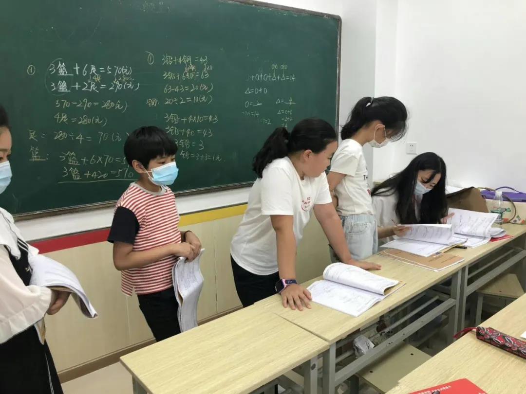 辅导作业全靠吼？跳坑难避免，荆楚潮给你最in的作业爬坑指南