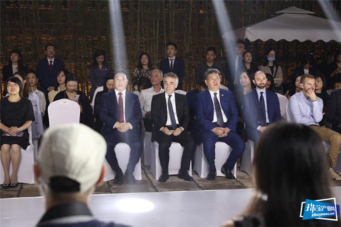这个法国独立珠宝品牌在上海举行中国首发会,近千件新品将亮相进博会 这个法国独立珠宝品牌在上海举行中国首发会,近千件新品将亮相进博会