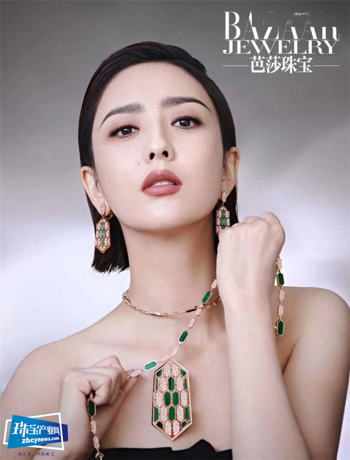 佟丽娅穿西装拍时尚大片,珠宝让人大过眼瘾 佟丽娅穿西装拍时尚大片,珠宝让人大过眼瘾