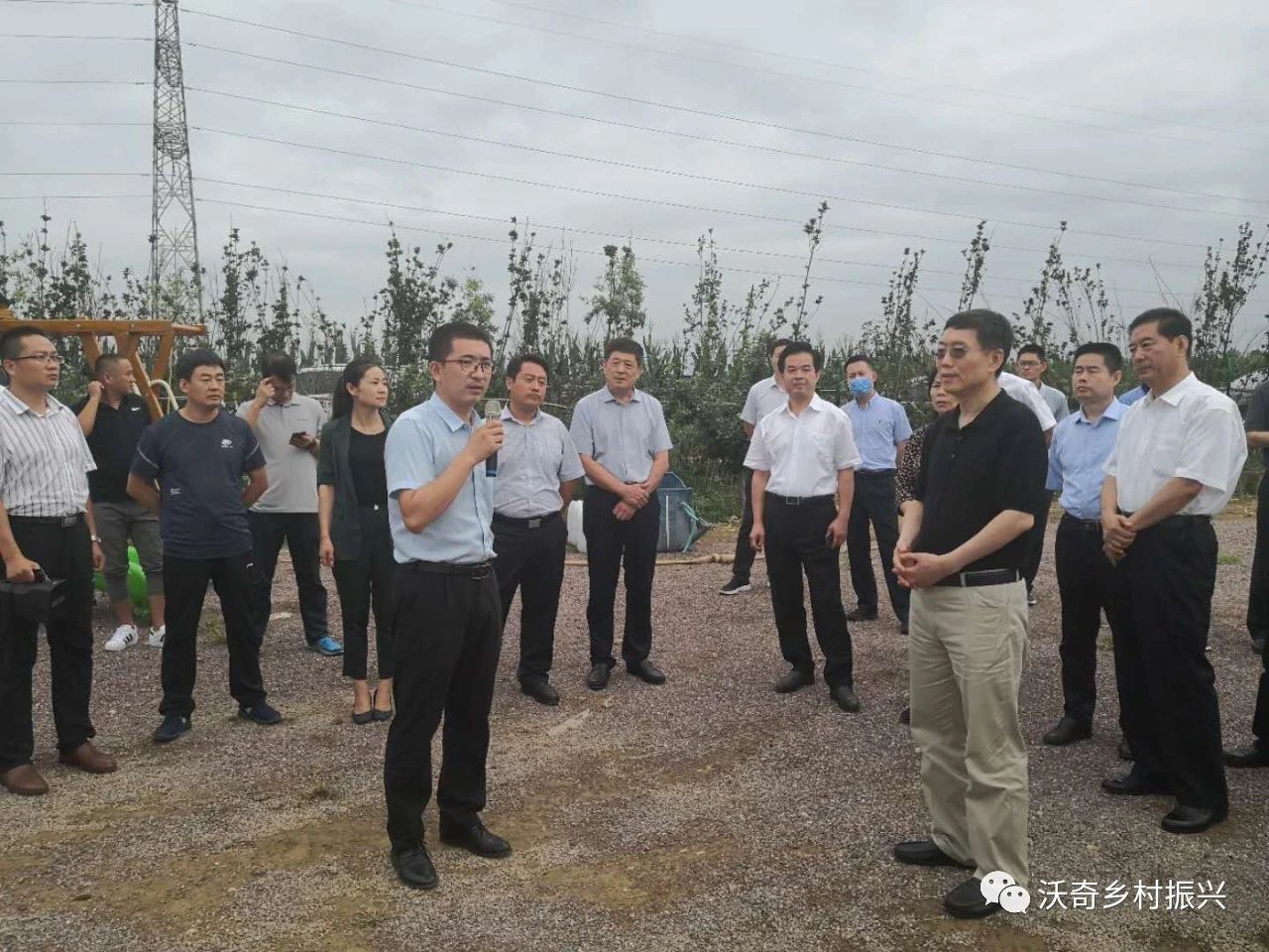全国人大常委会委员朱明春一行到我司调研文冠果乡村振兴产业 全国人大常委会委员朱明春一行到我司调研文冠果乡村振兴产业
