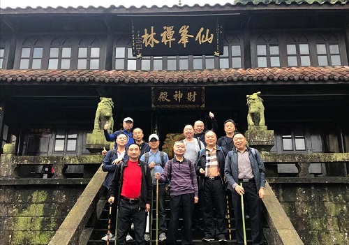 登峨嵋圣山 看天下奇观