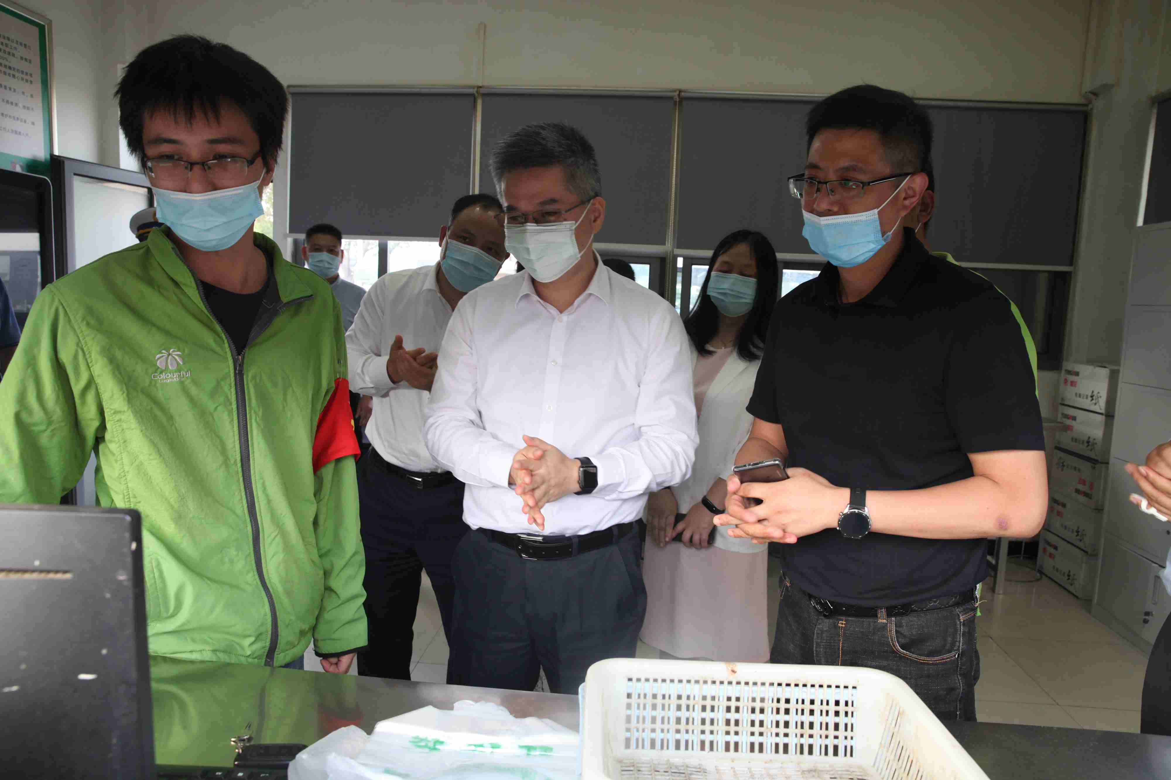 沈剑荣副市长一行来园区调研节日市场保供及安全生产工作 沈剑荣副市长一行来园区调研节日市场保供及安全生产工作