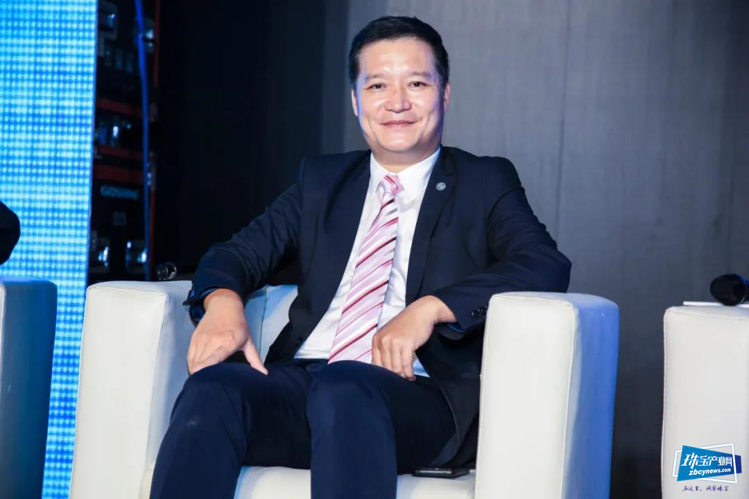 大咖解读「珠宝行业模式创新的路径」,欢迎线上线下围观 大咖解读「珠宝行业模式创新的路径」,欢迎线上线下围观