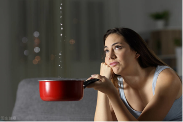 楼上漏水造成的损失应当由谁负责?北京诉讼律师为你厘清责任主体 楼上漏水造成的损失应当由谁负责?北京诉讼律师为你厘清责任主体