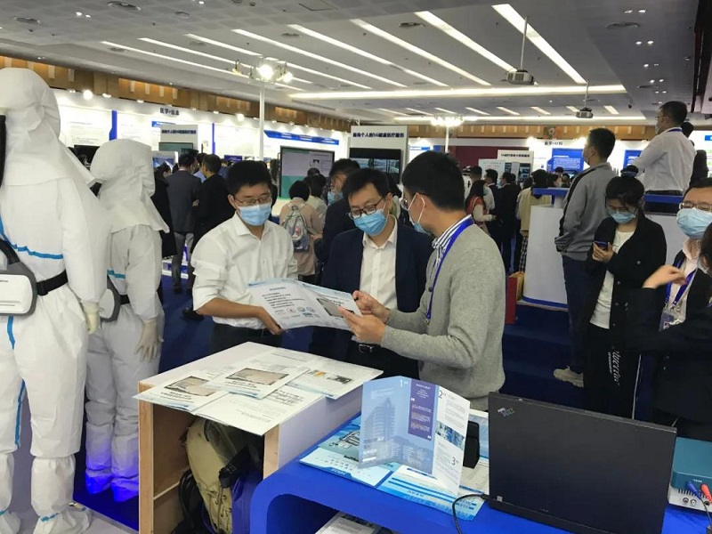 課題組科研成果參加學校舉行的“新醫科與醫工結合”建設成果展 課題組科研成果參加學校舉行的“新醫科與醫工結合”建設成果展