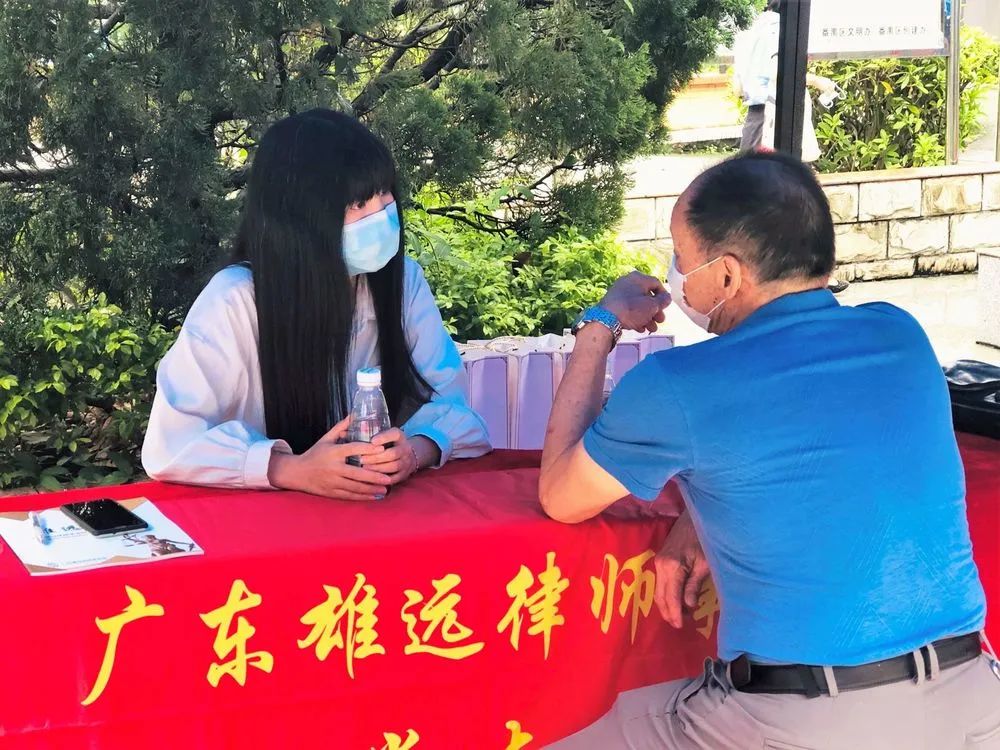 雄远党建|“党旗飘扬、党徽闪亮”——我所党支部参加党建统领文明行动进社区活动