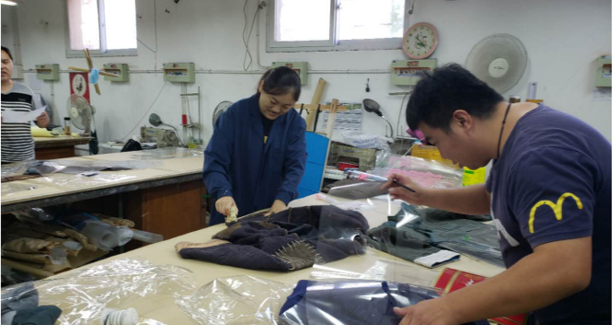 剧装厂全力生产《黄河红帆》剧装服饰